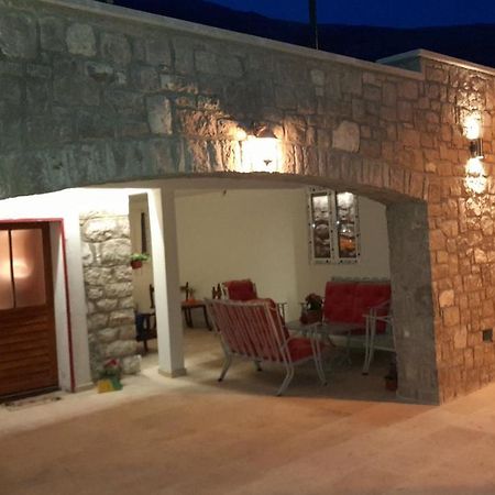 Stone House In Buljarica Villa Petrovac Eksteriør bilde