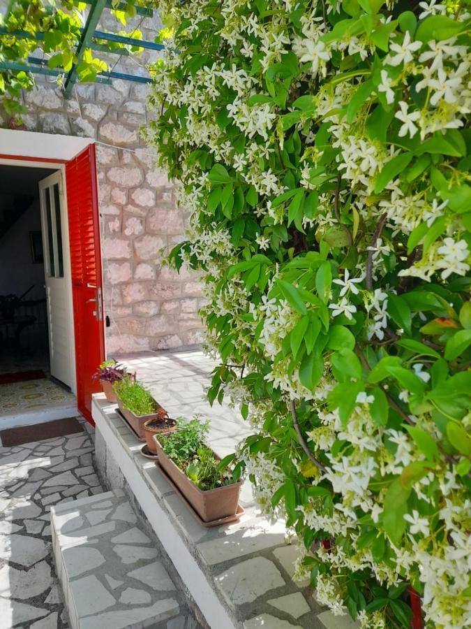 Stone House In Buljarica Villa Petrovac Eksteriør bilde