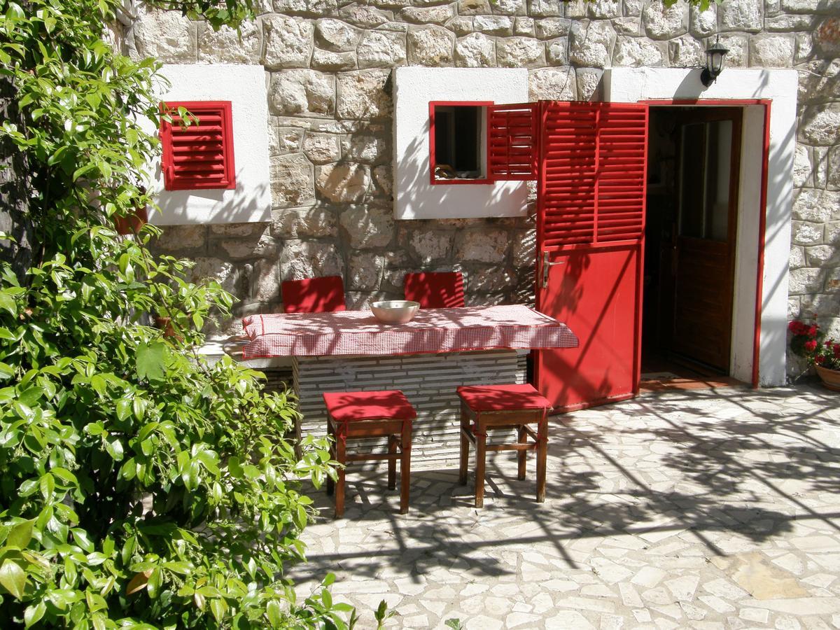 Stone House In Buljarica Villa Petrovac Eksteriør bilde